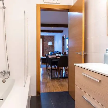 Junto Al Ayuntamiento Santander