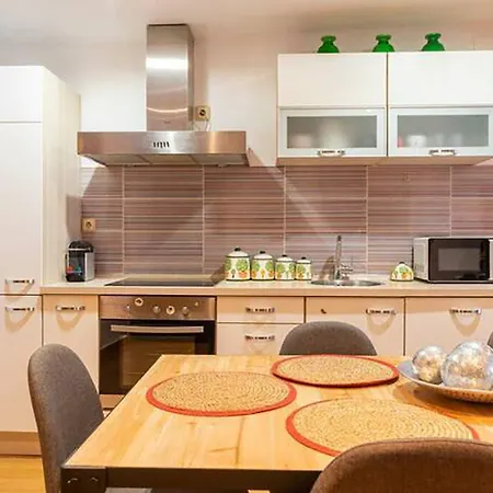 Apartament Junto Al Ayuntamiento *