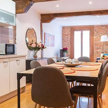 Junto Al Ayuntamiento Santander