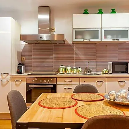 Junto Al Ayuntamiento Appartement
