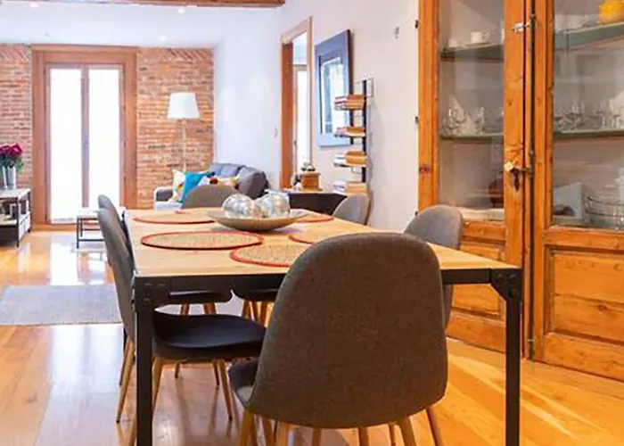 Junto Al Ayuntamiento * Santander