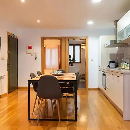 Junto Al Ayuntamiento Santander