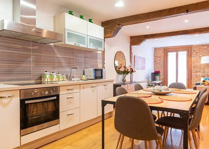 Junto Al Ayuntamiento * Santander